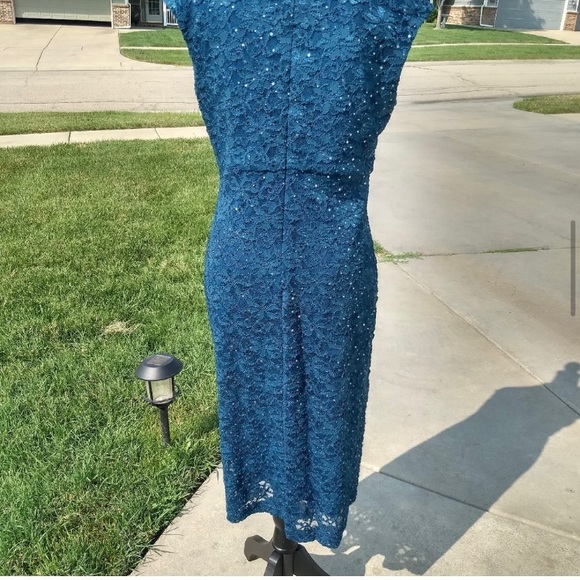 💎Roz & Ali Teal Floral Lace Bodycon Dress - Picture 5 of 6